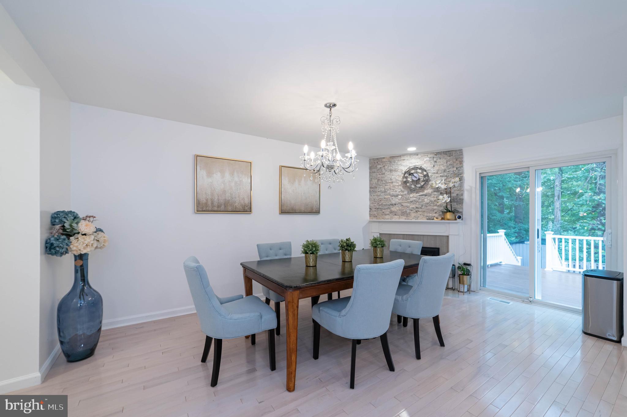 CIRCLE WOODS - Residential