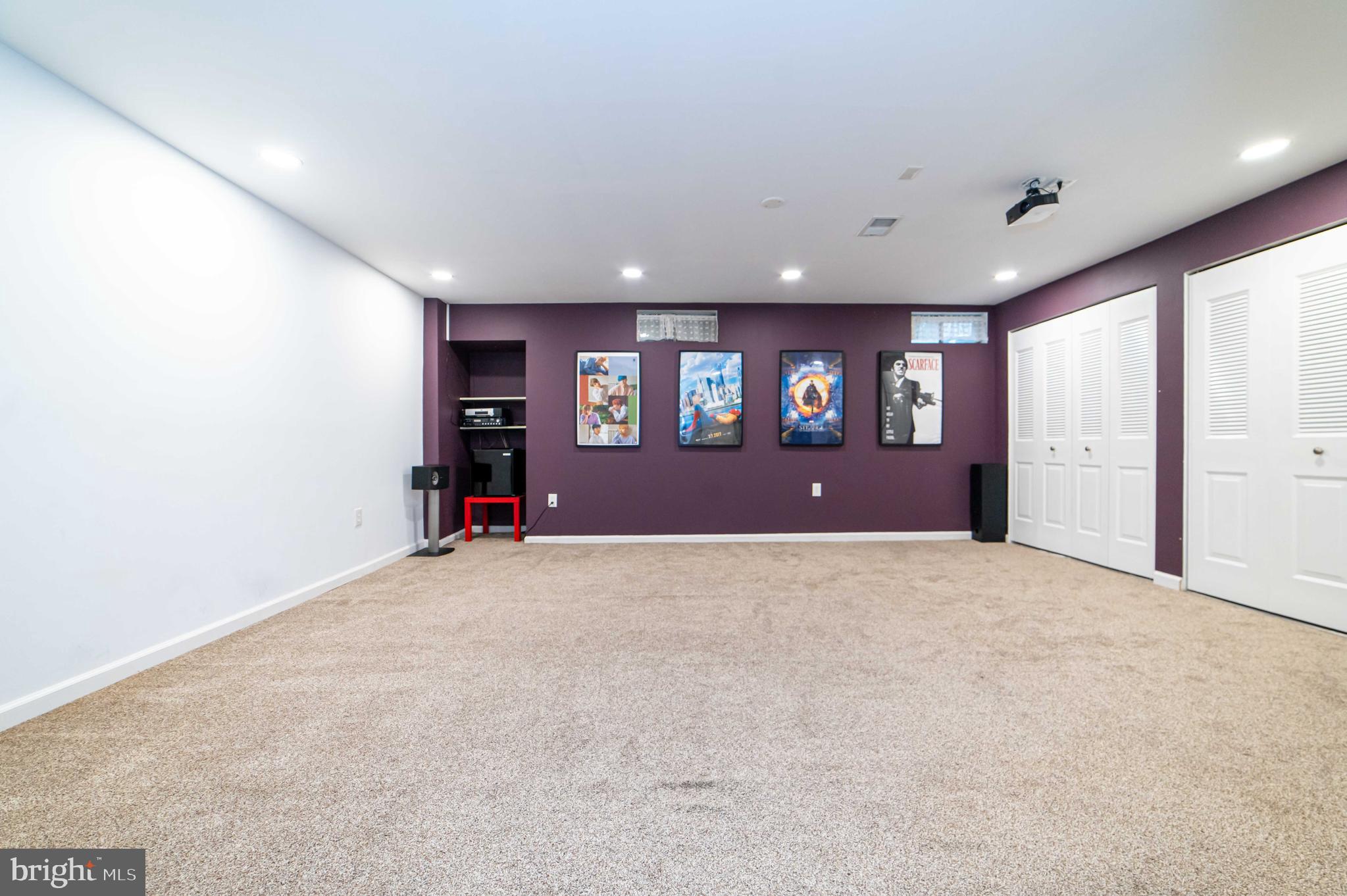 CIRCLE WOODS - Residential