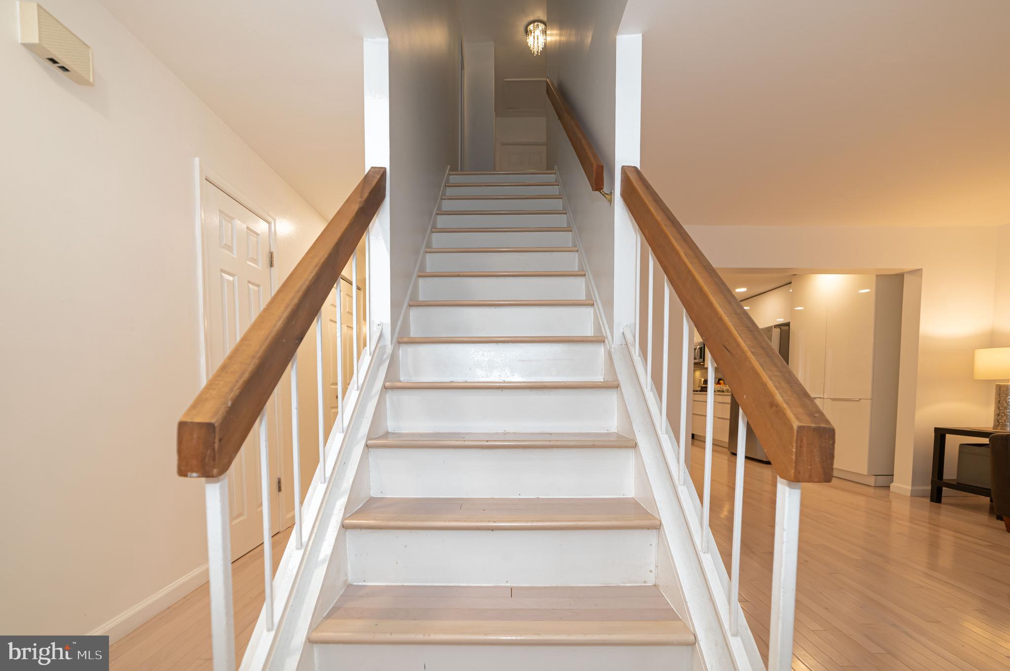 CIRCLE WOODS - Residential