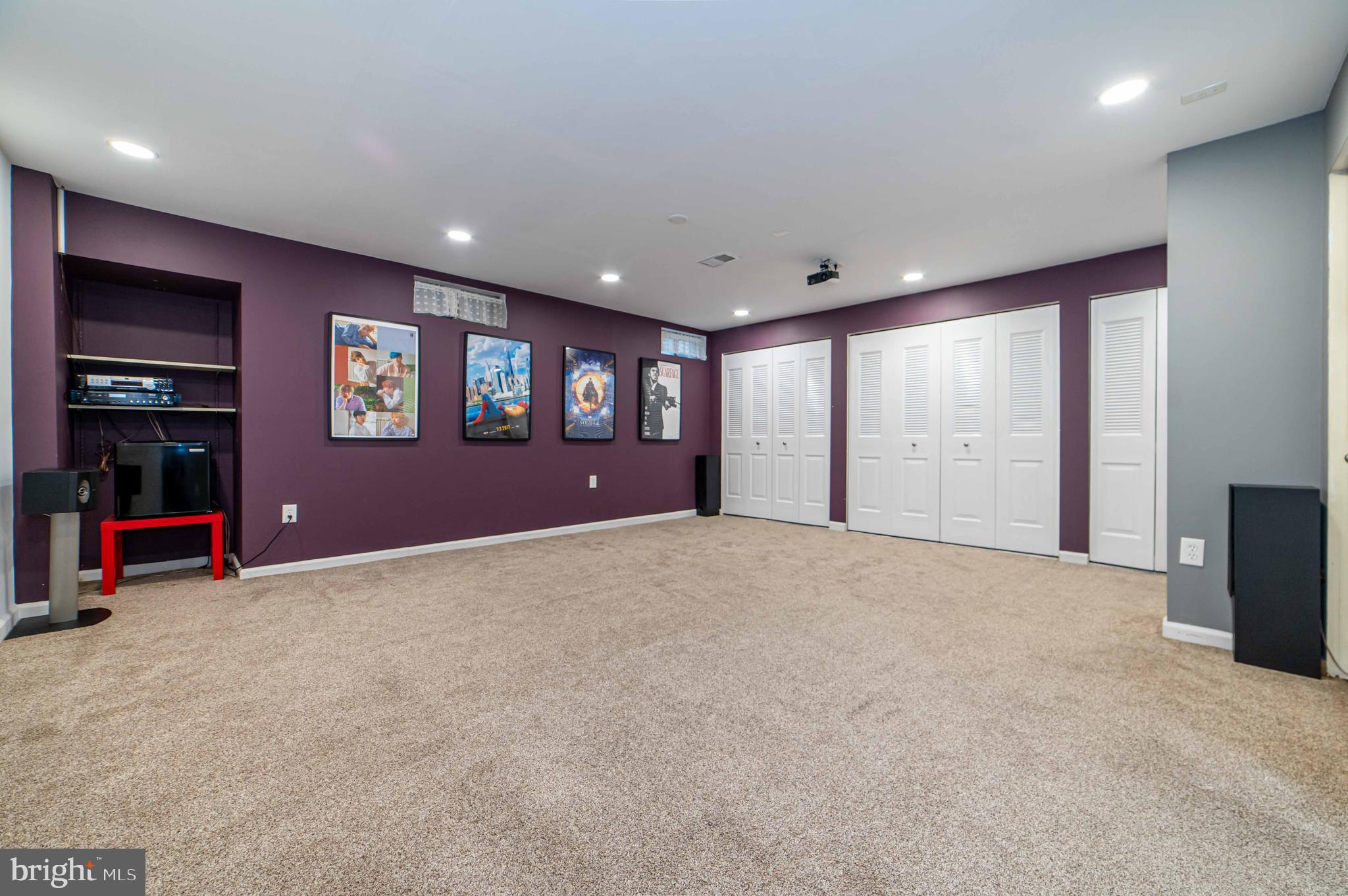 CIRCLE WOODS - Residential