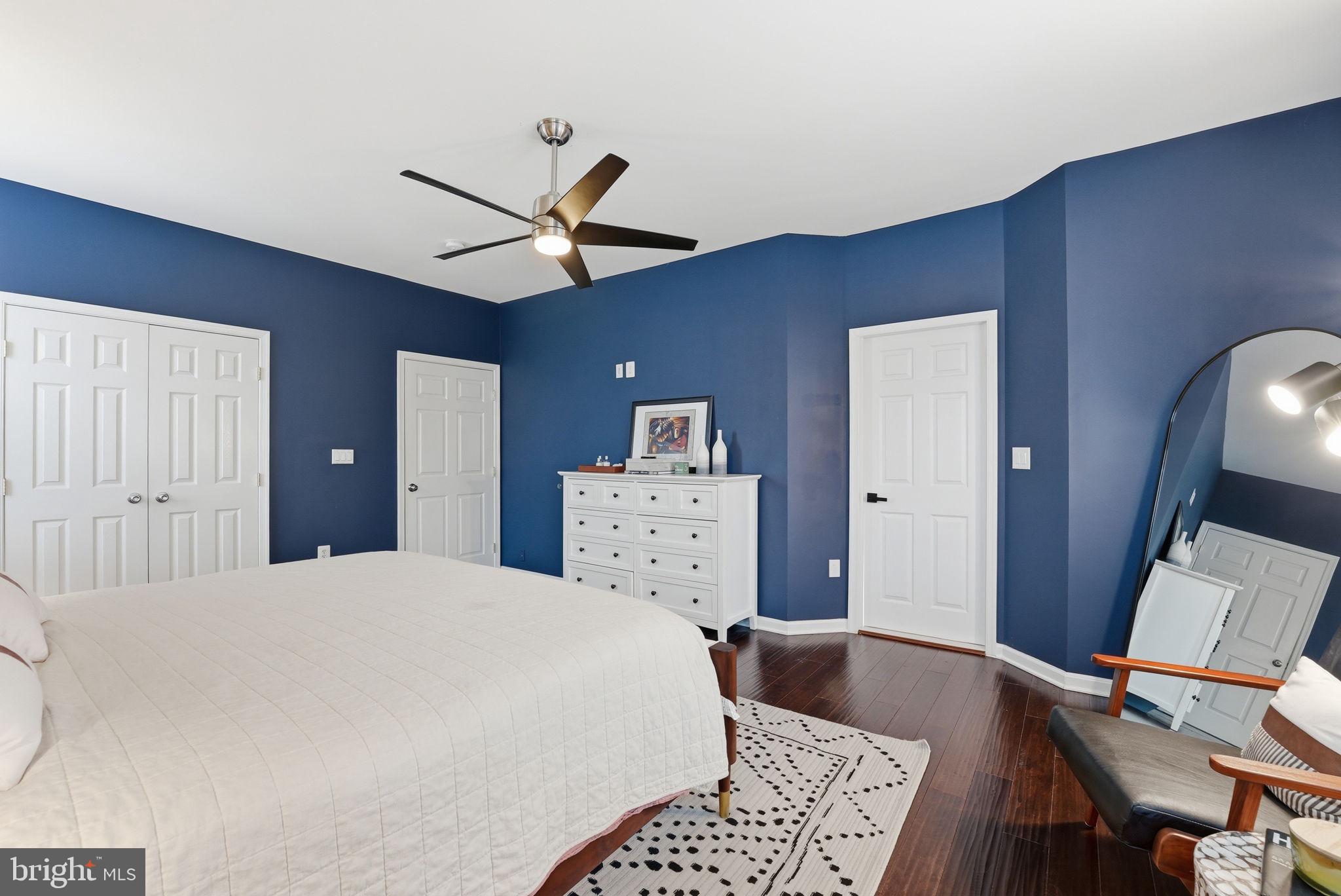 BUCKNELL MANOR - Residential