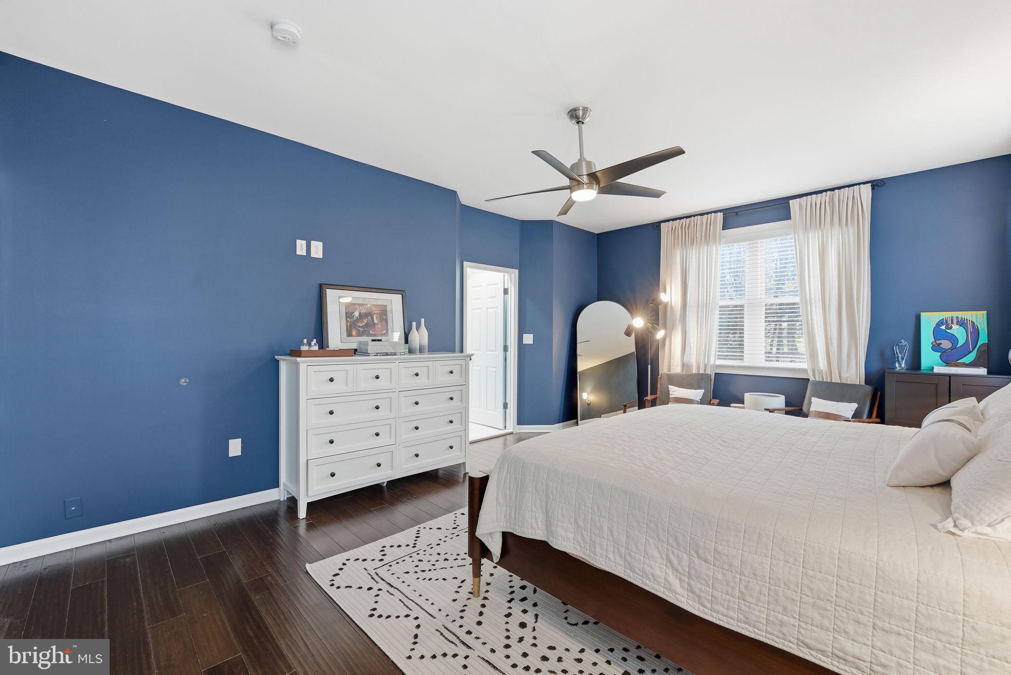 BUCKNELL MANOR - Residential