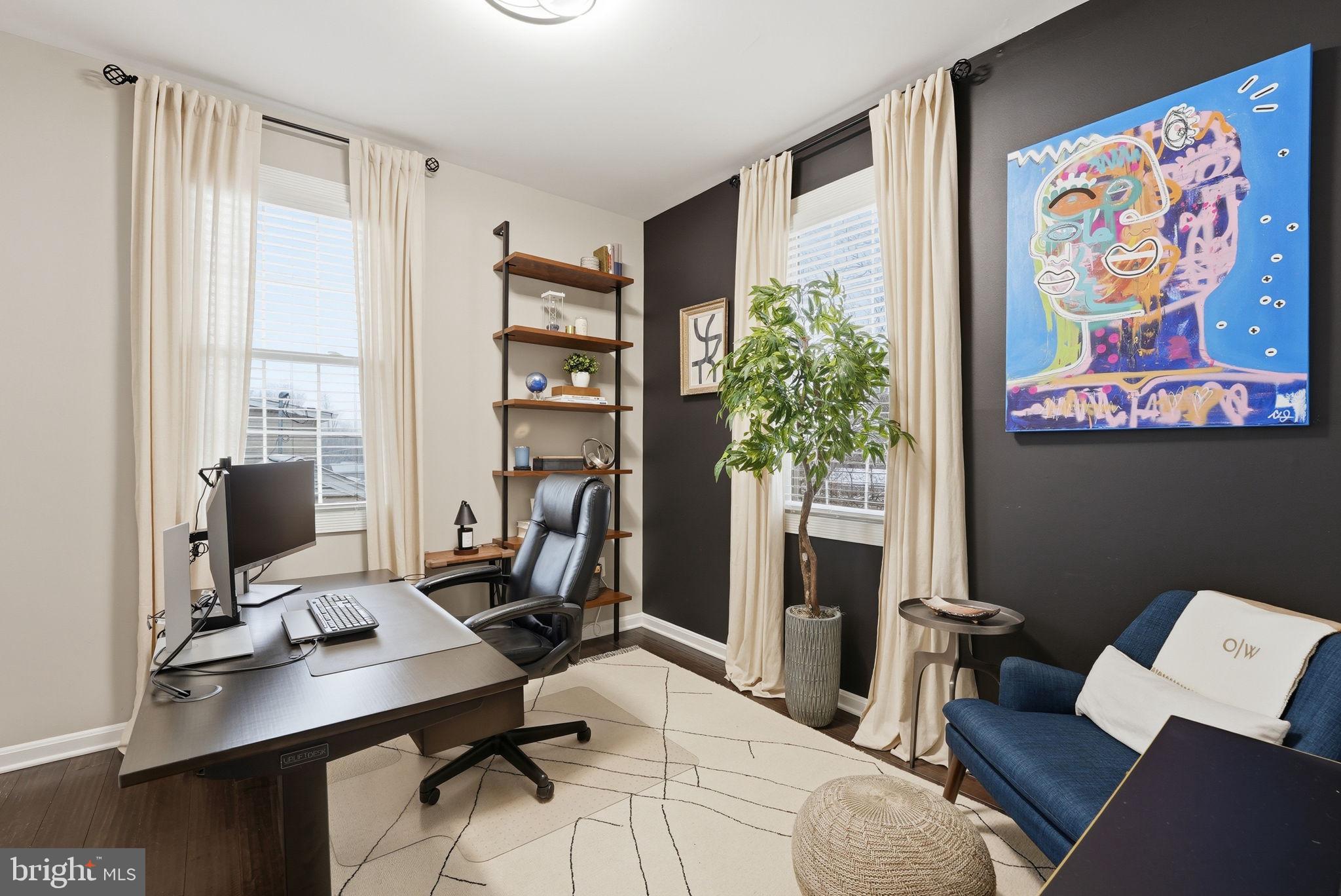 BUCKNELL MANOR - Residential