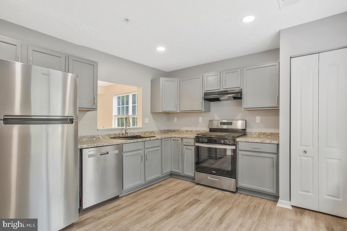 SOUTH HAMPTON SUB - Residential