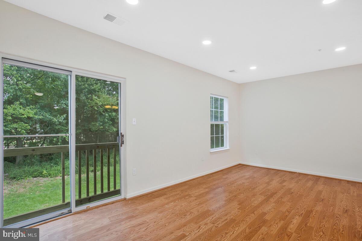 SOUTH HAMPTON SUB - Residential