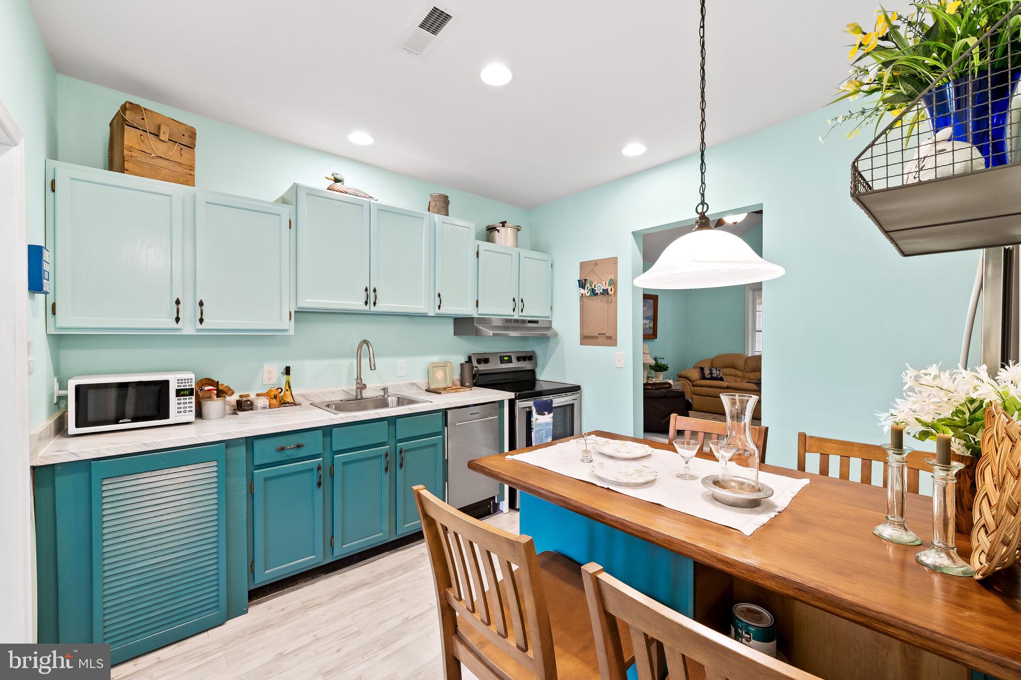 HUNTERS HARBOR - Residential