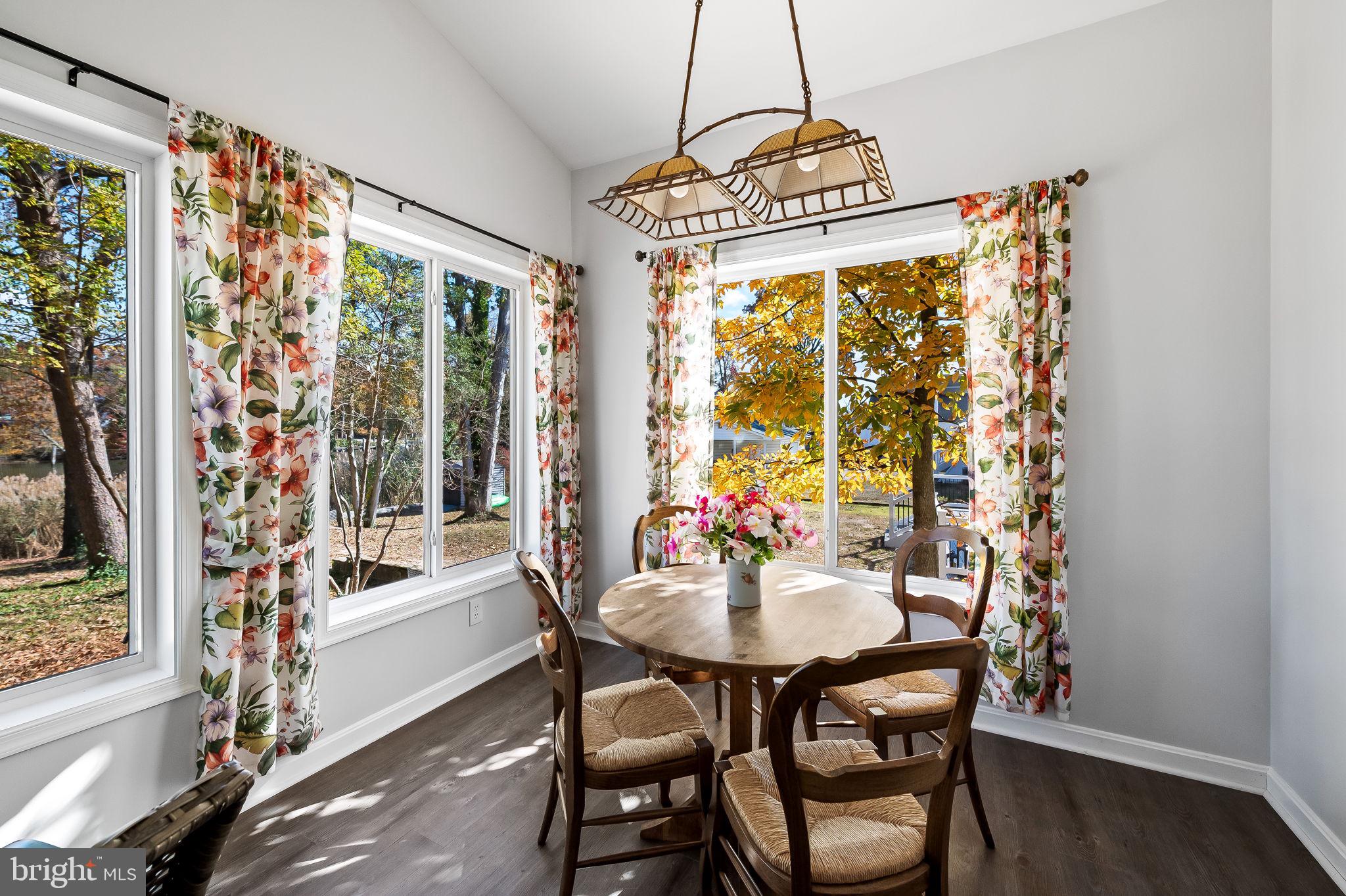 HUNTERS HARBOR - Residential