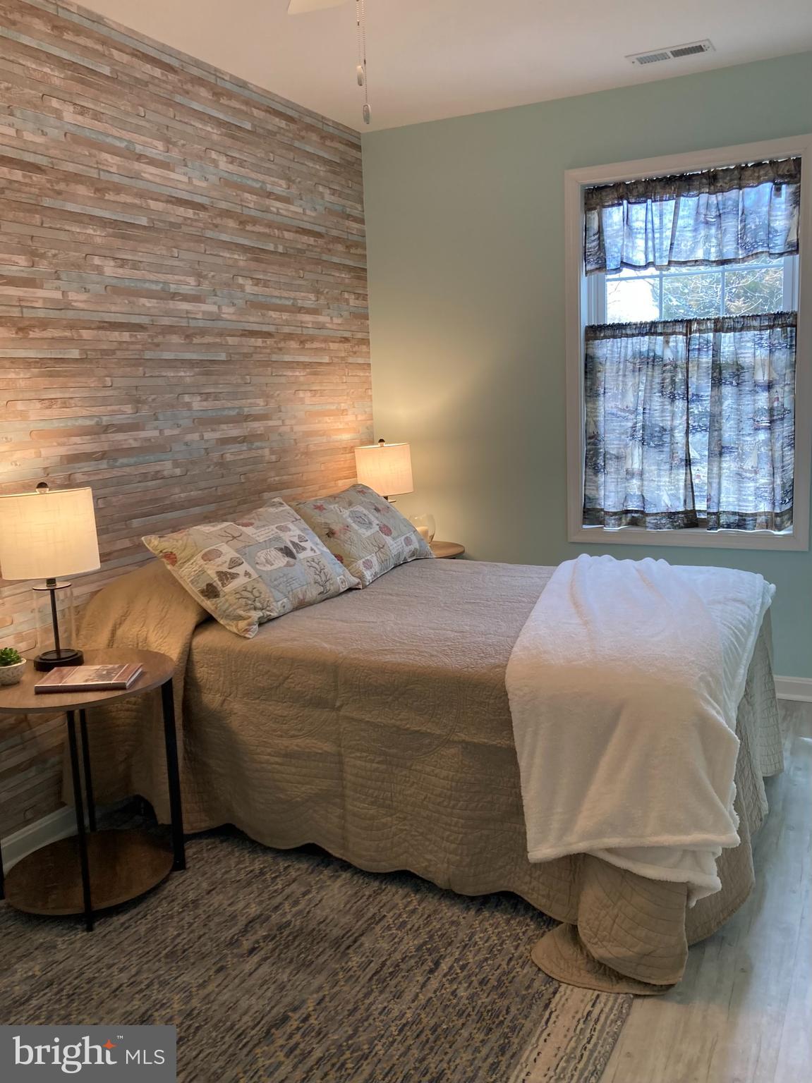 HUNTERS HARBOR - Residential