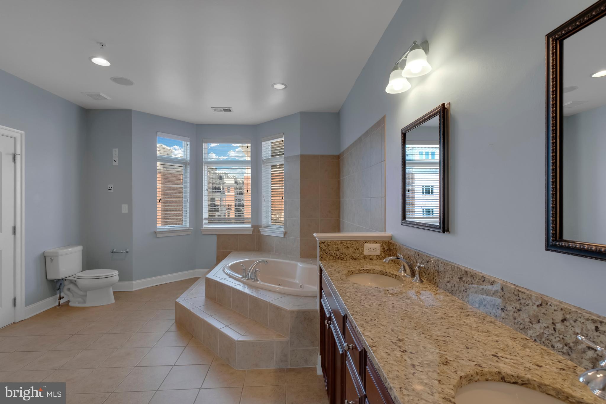HARBORVIEW - Residential