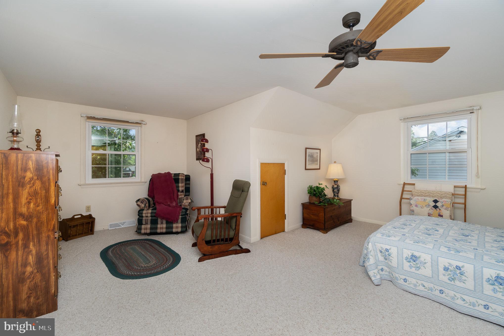 FOREST HILLS - Residential