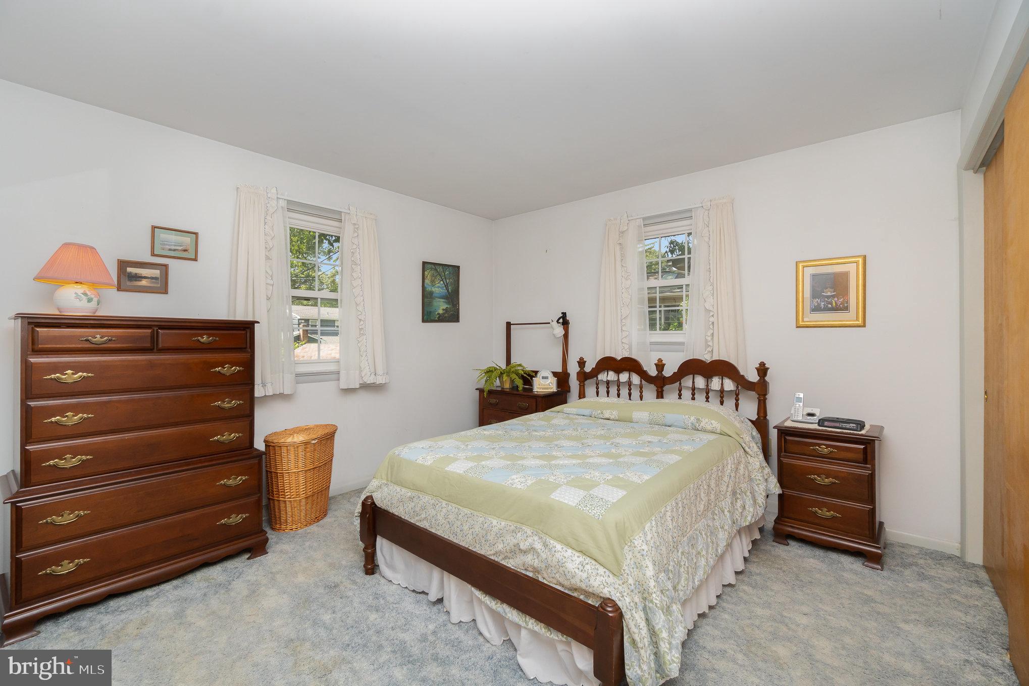 FOREST HILLS - Residential