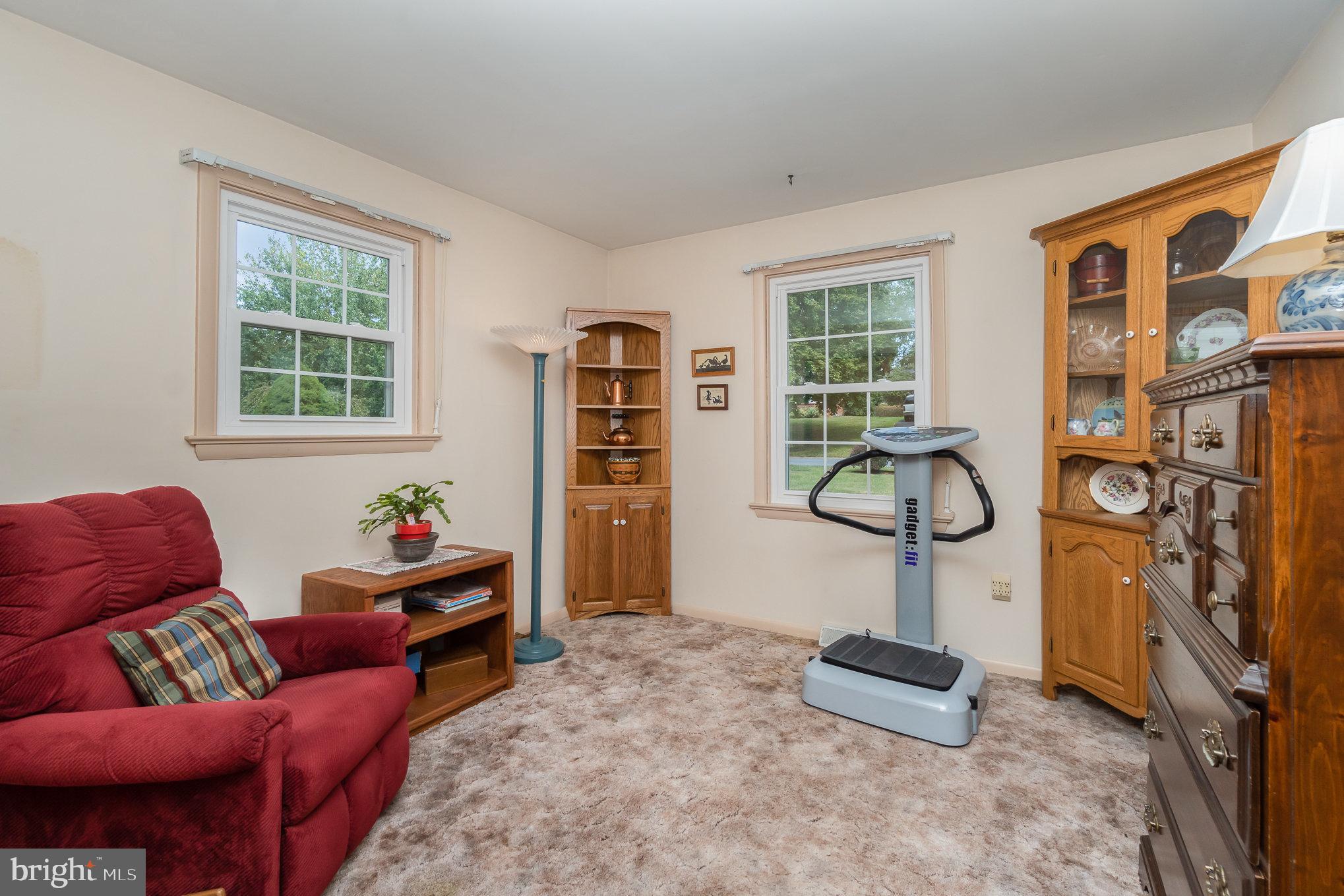 FOREST HILLS - Residential