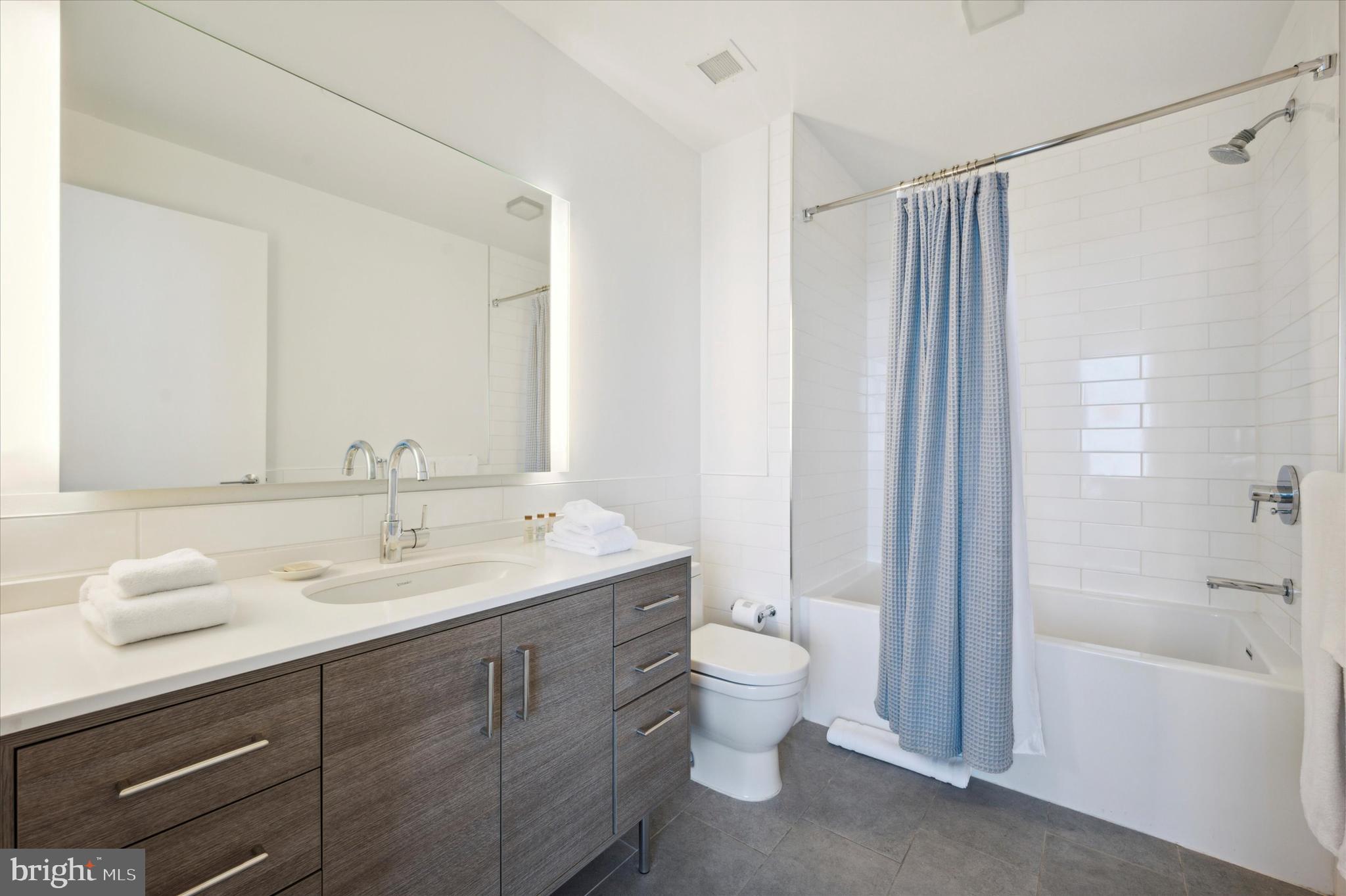 PHILADELPHIA - Residential Lease