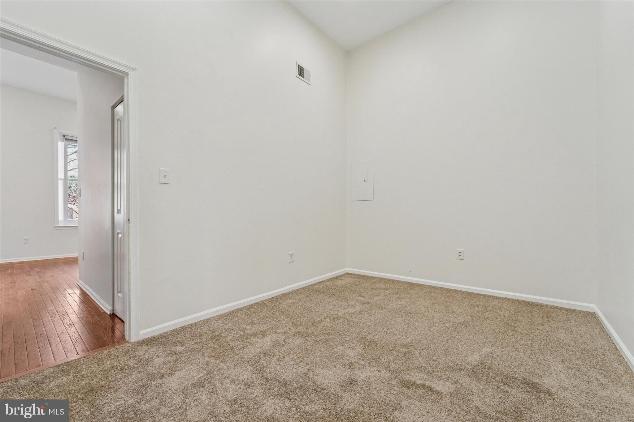 SPRING GARDEN - Residential Lease