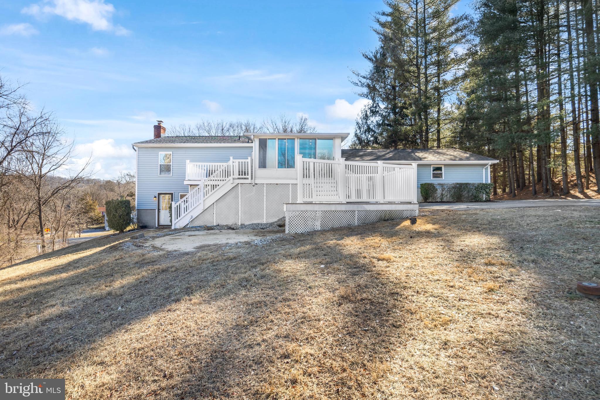 HAMPSTEAD - Residential