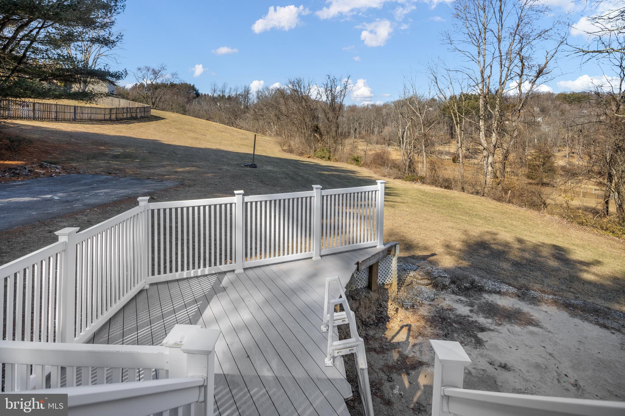 HAMPSTEAD - Residential