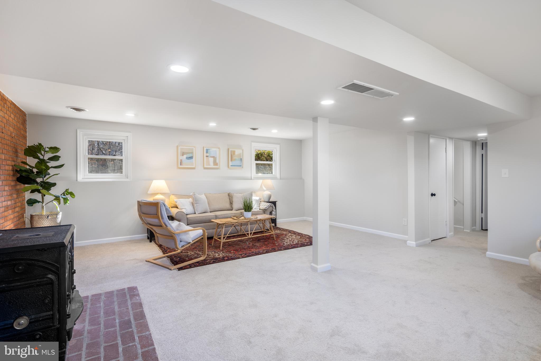 HAMPSTEAD - Residential