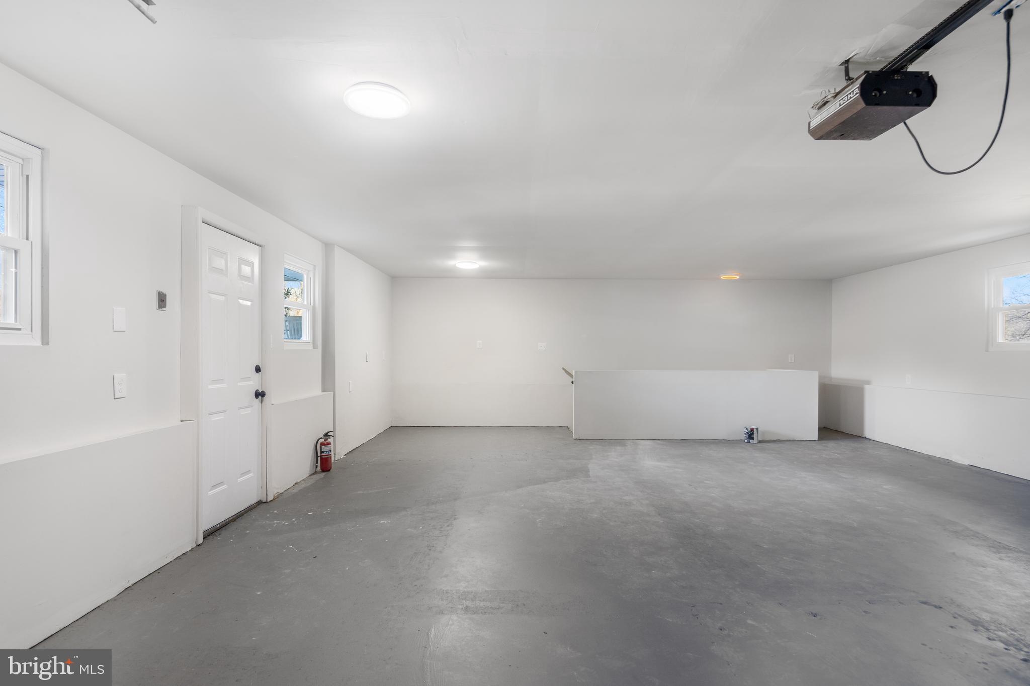 HAMPSTEAD - Residential