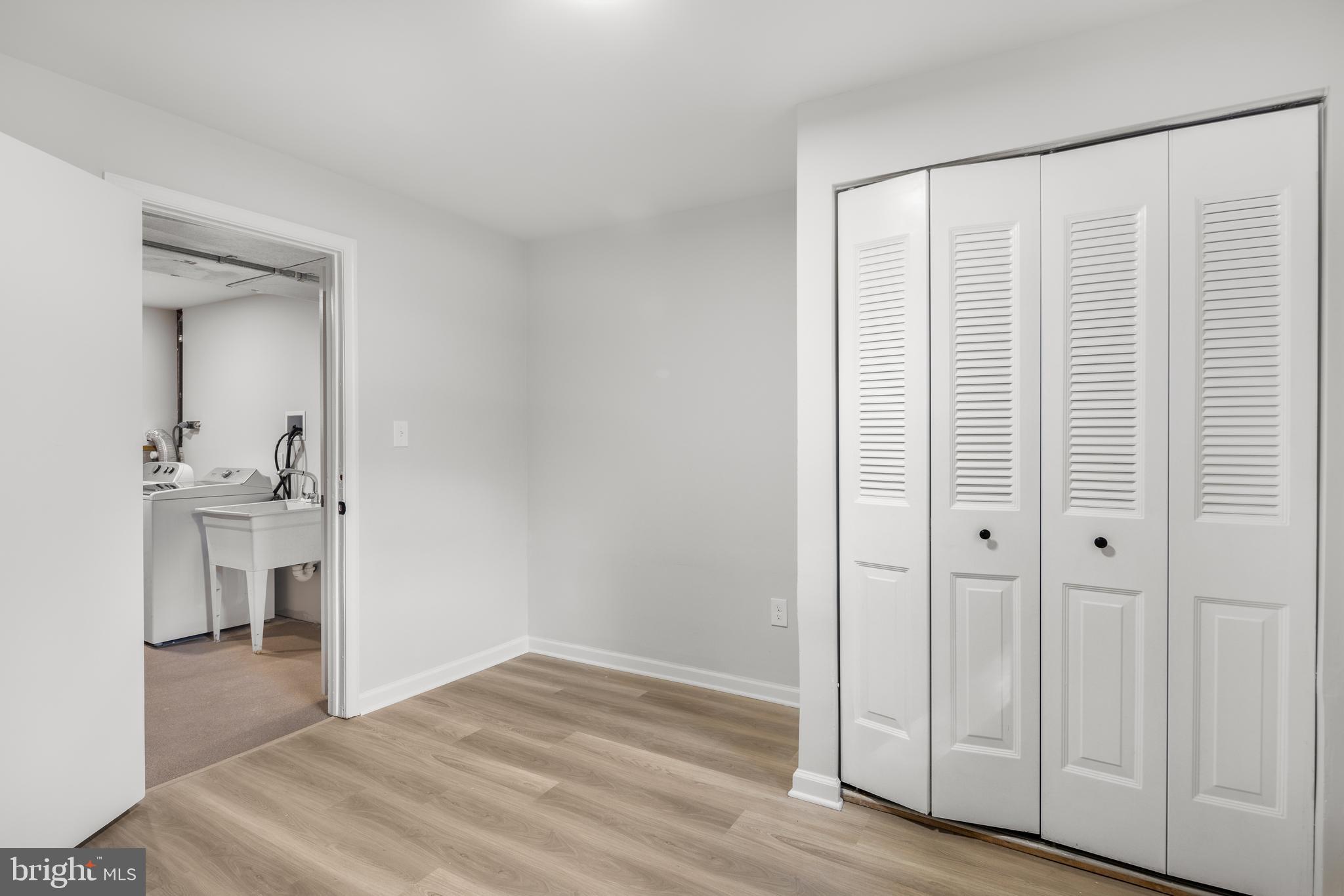 HAMPSTEAD - Residential