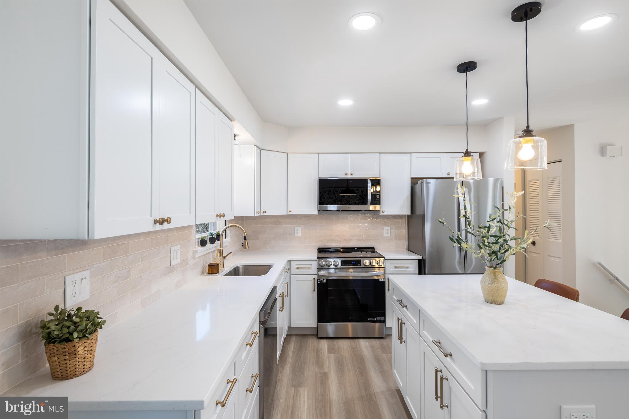 HAMPSTEAD - Residential