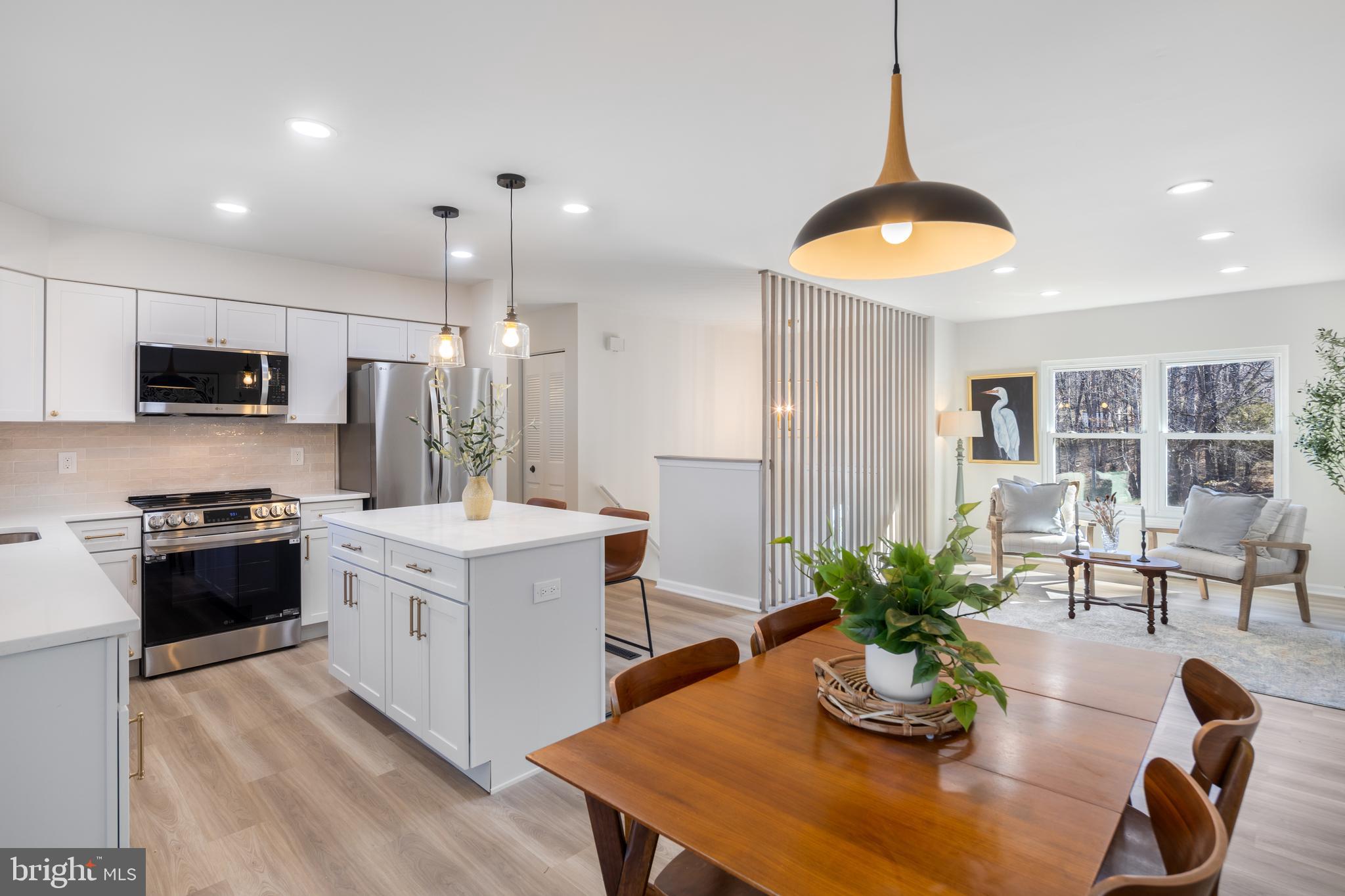 HAMPSTEAD - Residential