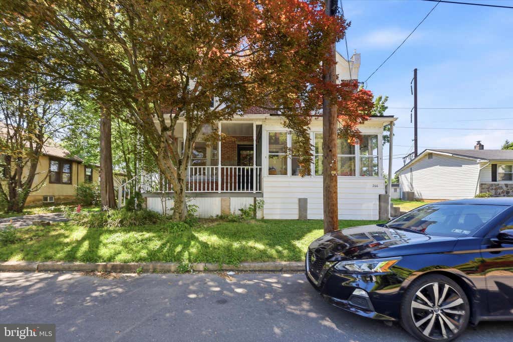 Photo of 264 Maple Avenue, MORTON, PA 19070 (MLS # PADE2116842)