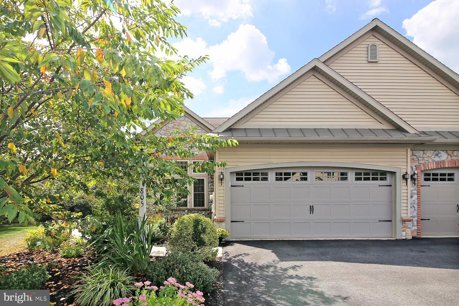 805 BRIAR EDGE COURT