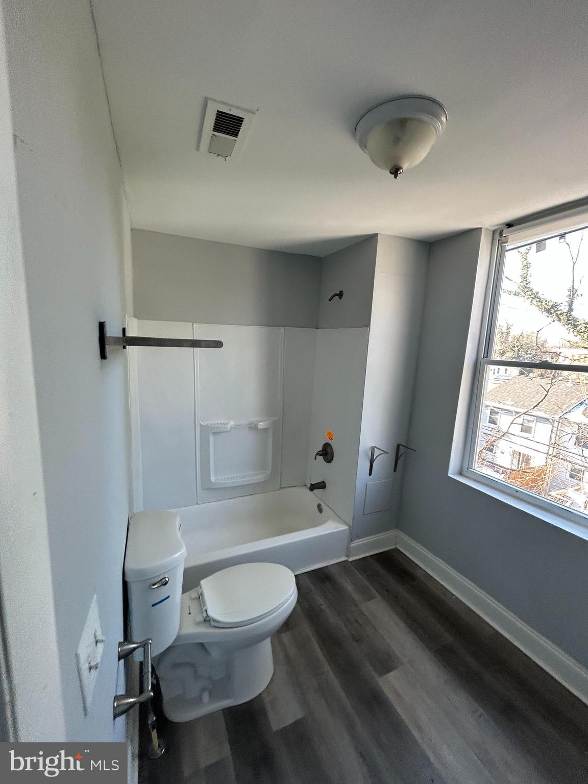 WINDSOR MILL - Residential