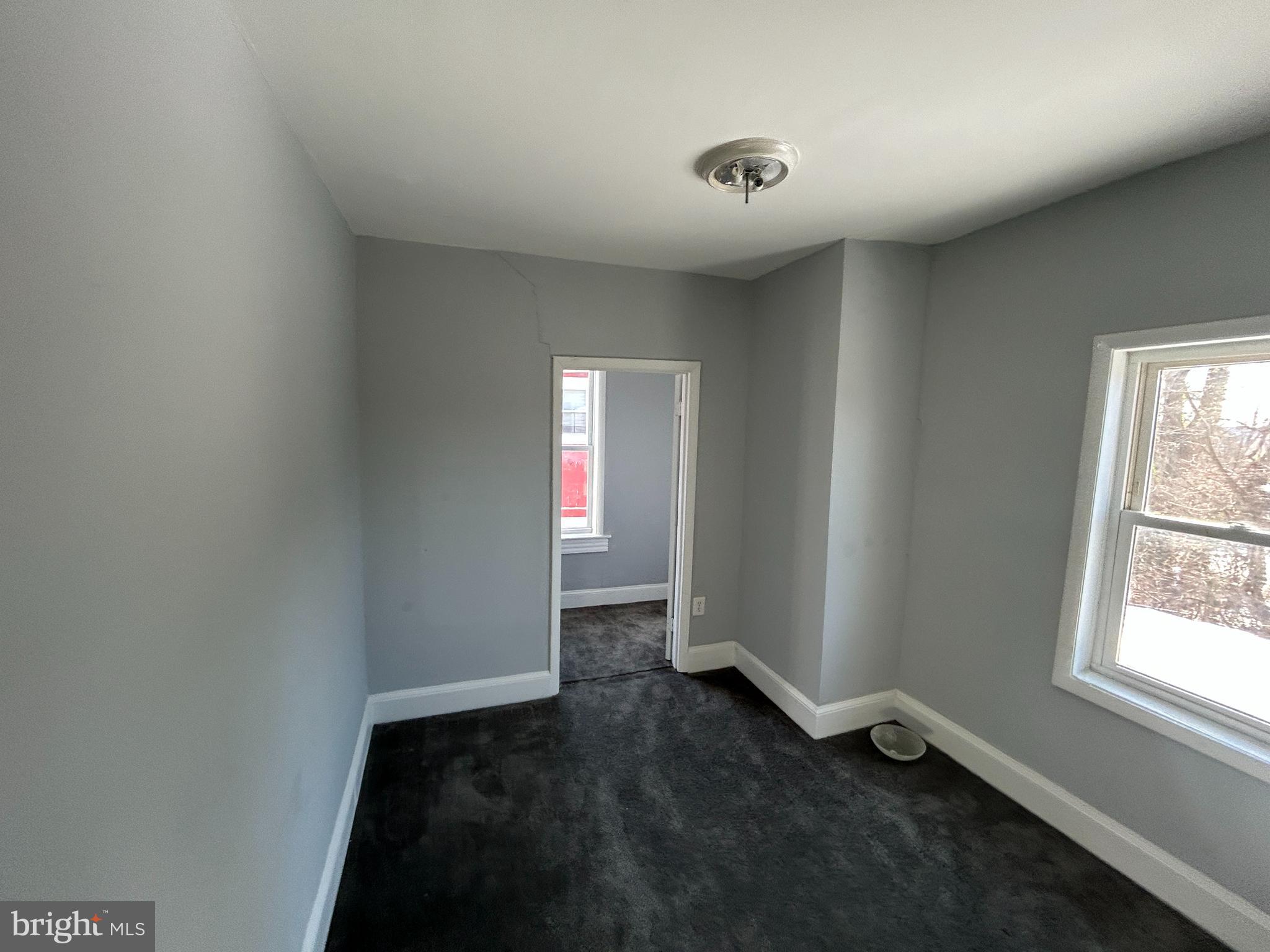 WINDSOR MILL - Residential