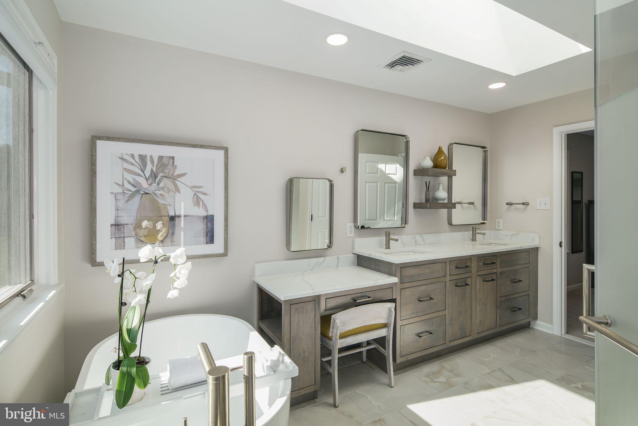 SPRING OAKS FARM - Residential