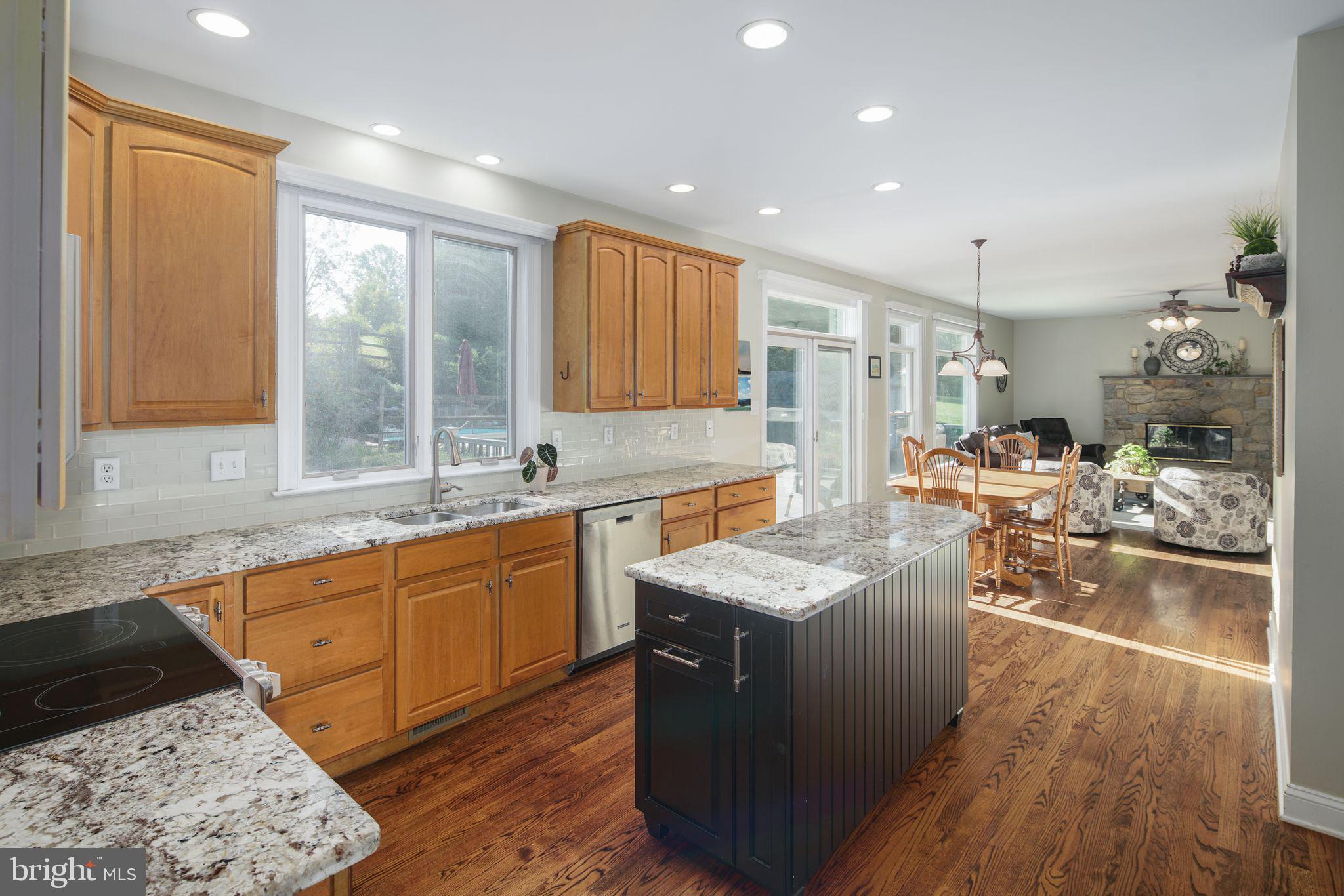 SPRING OAKS FARM - Residential