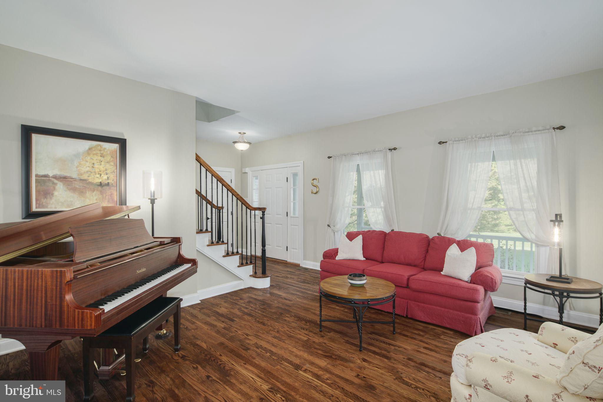 SPRING OAKS FARM - Residential