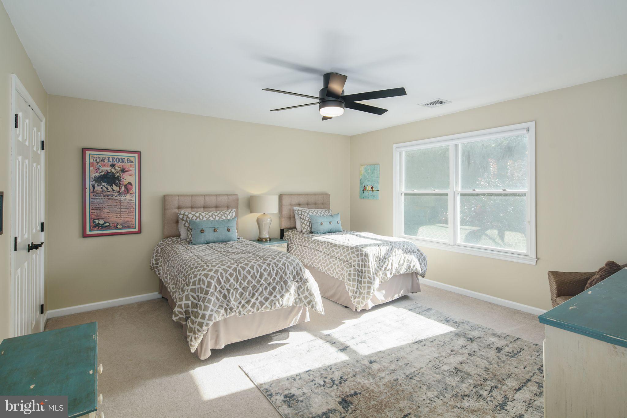 SPRING OAKS FARM - Residential