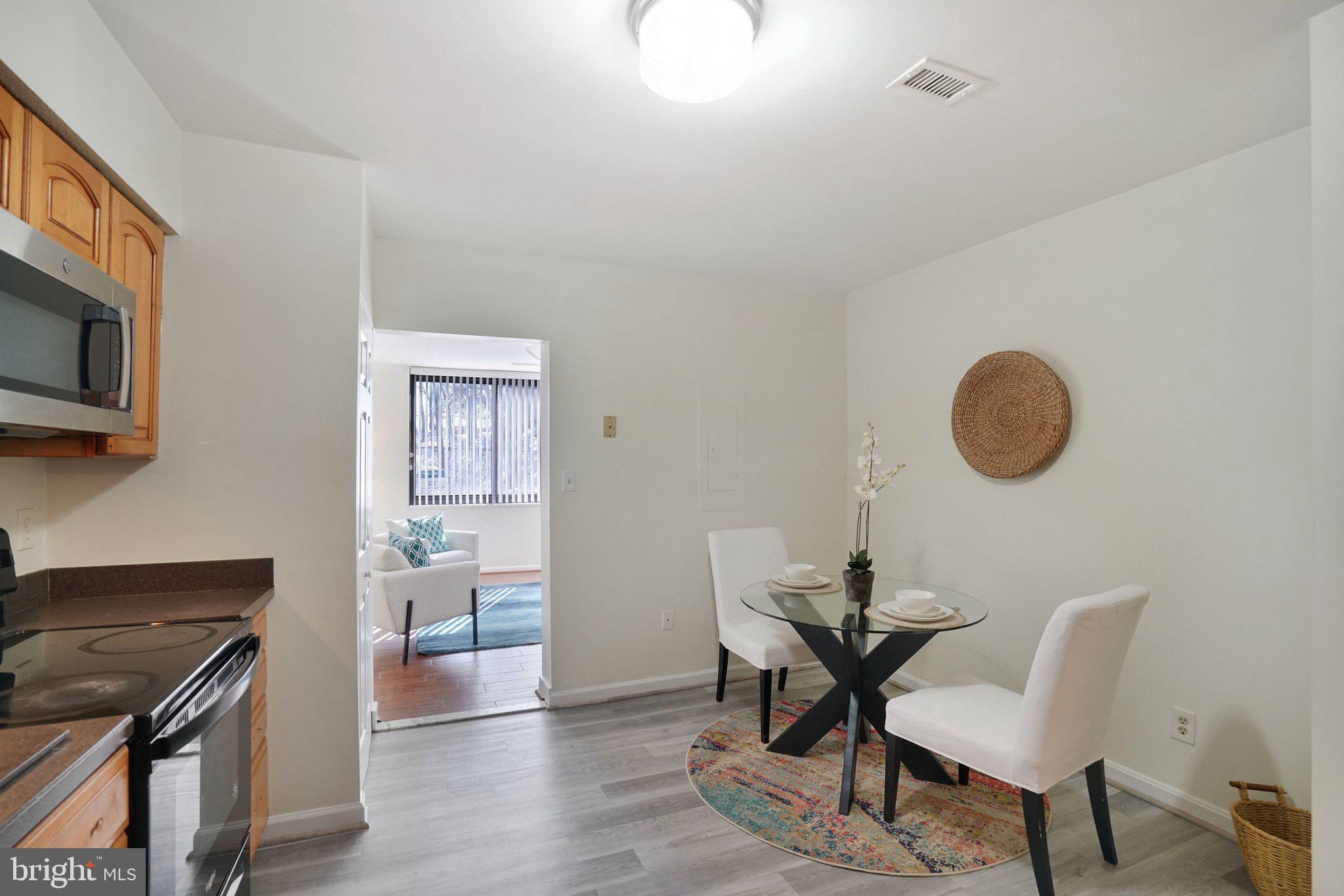 SKYLINE HOUSE - Residential