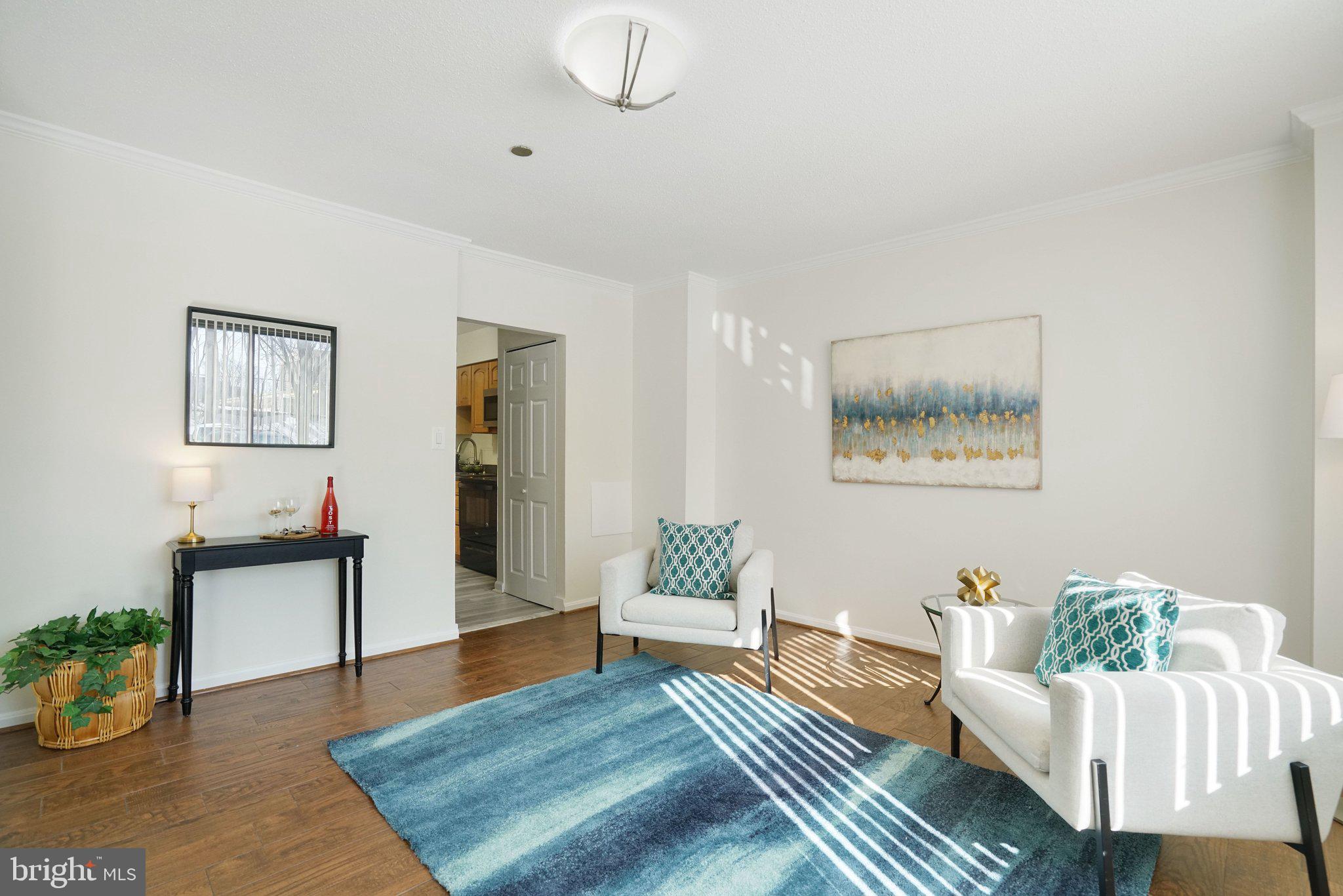 SKYLINE HOUSE - Residential