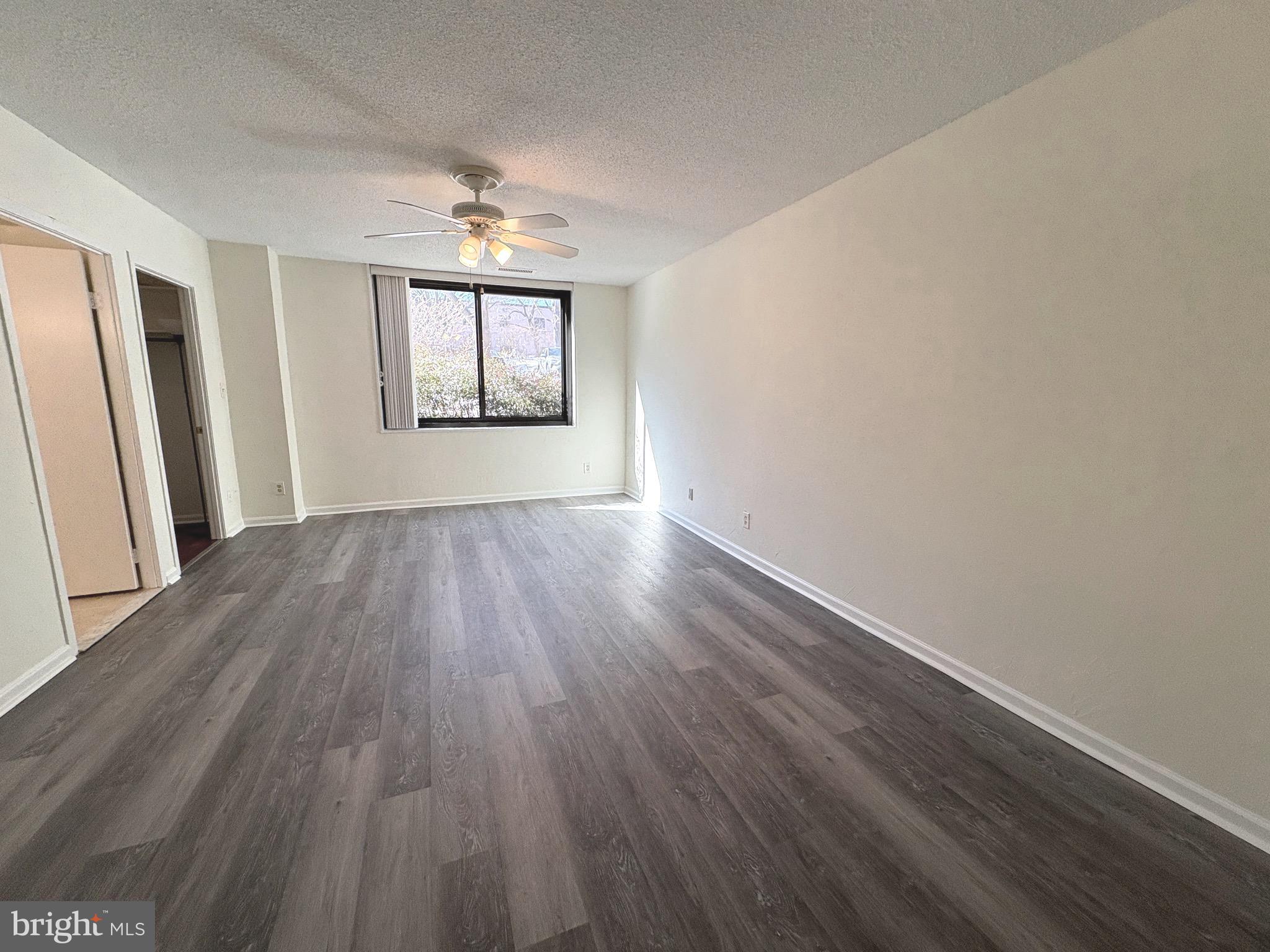 SKYLINE HOUSE - Residential