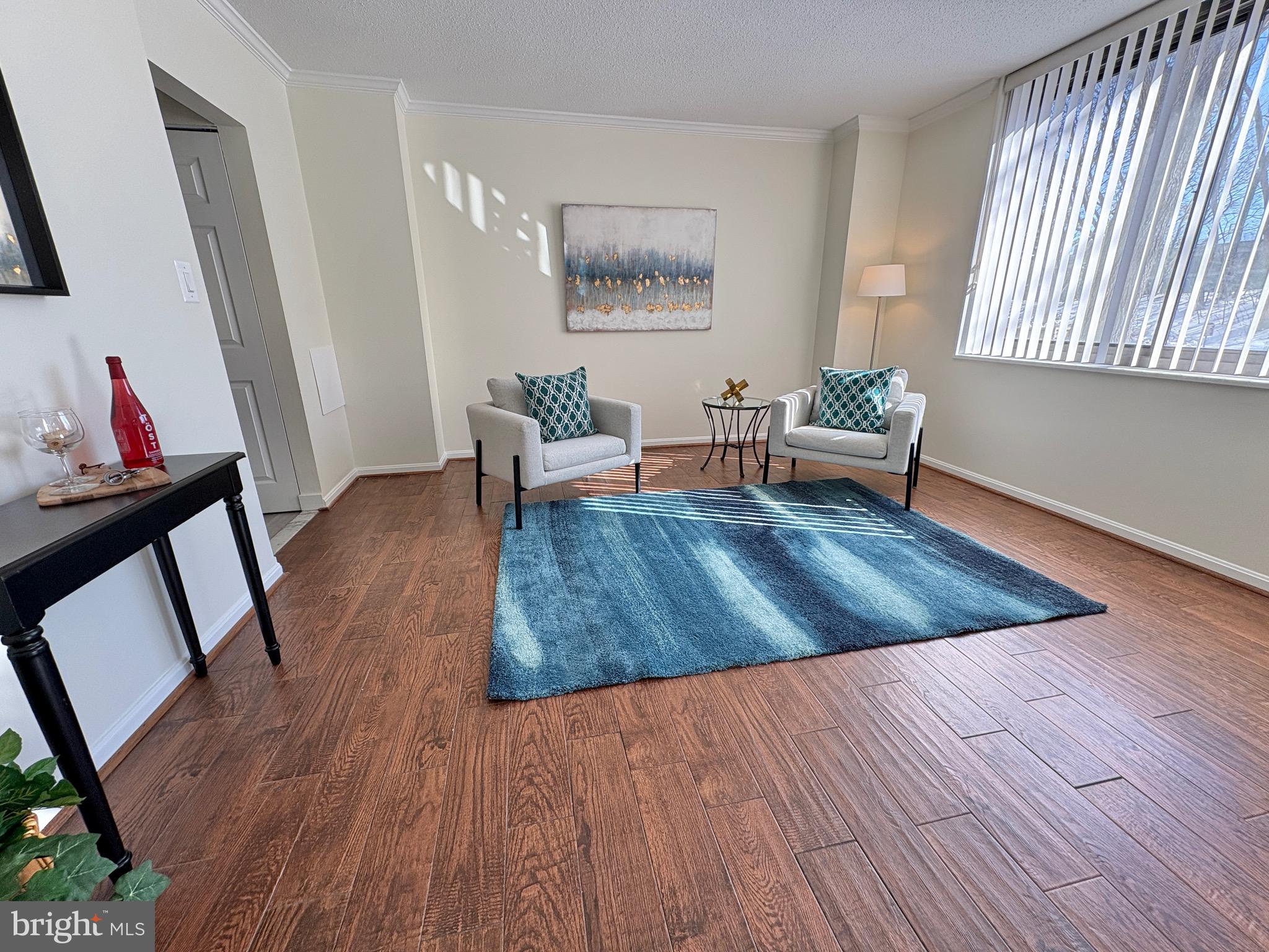 3713 S GEORGE MASON DRIVE T5W