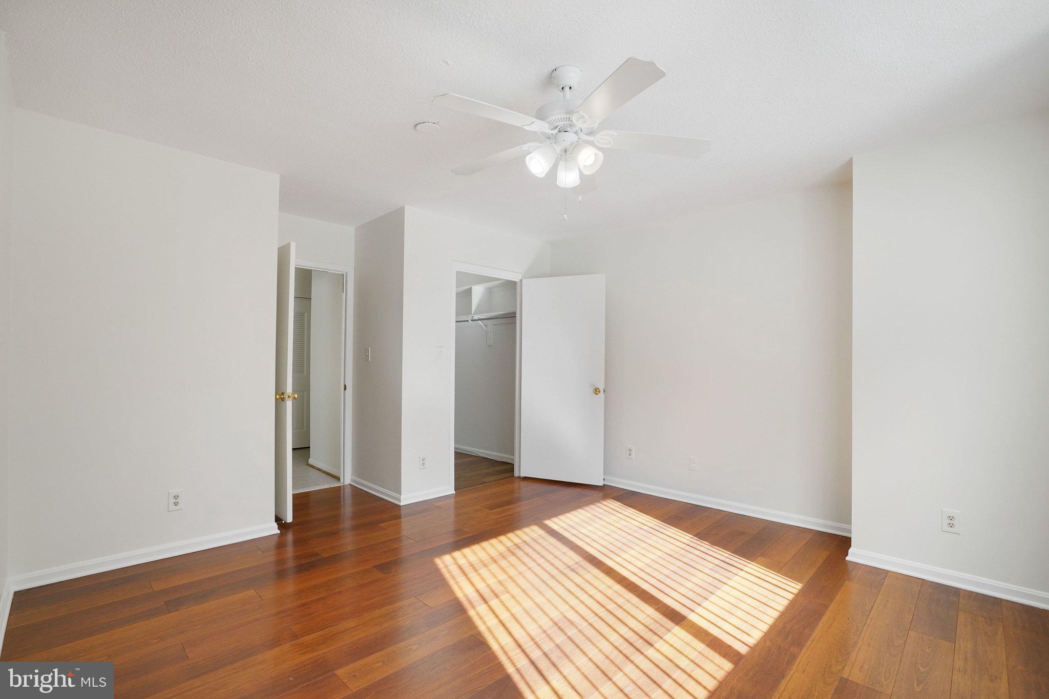 SKYLINE HOUSE - Residential