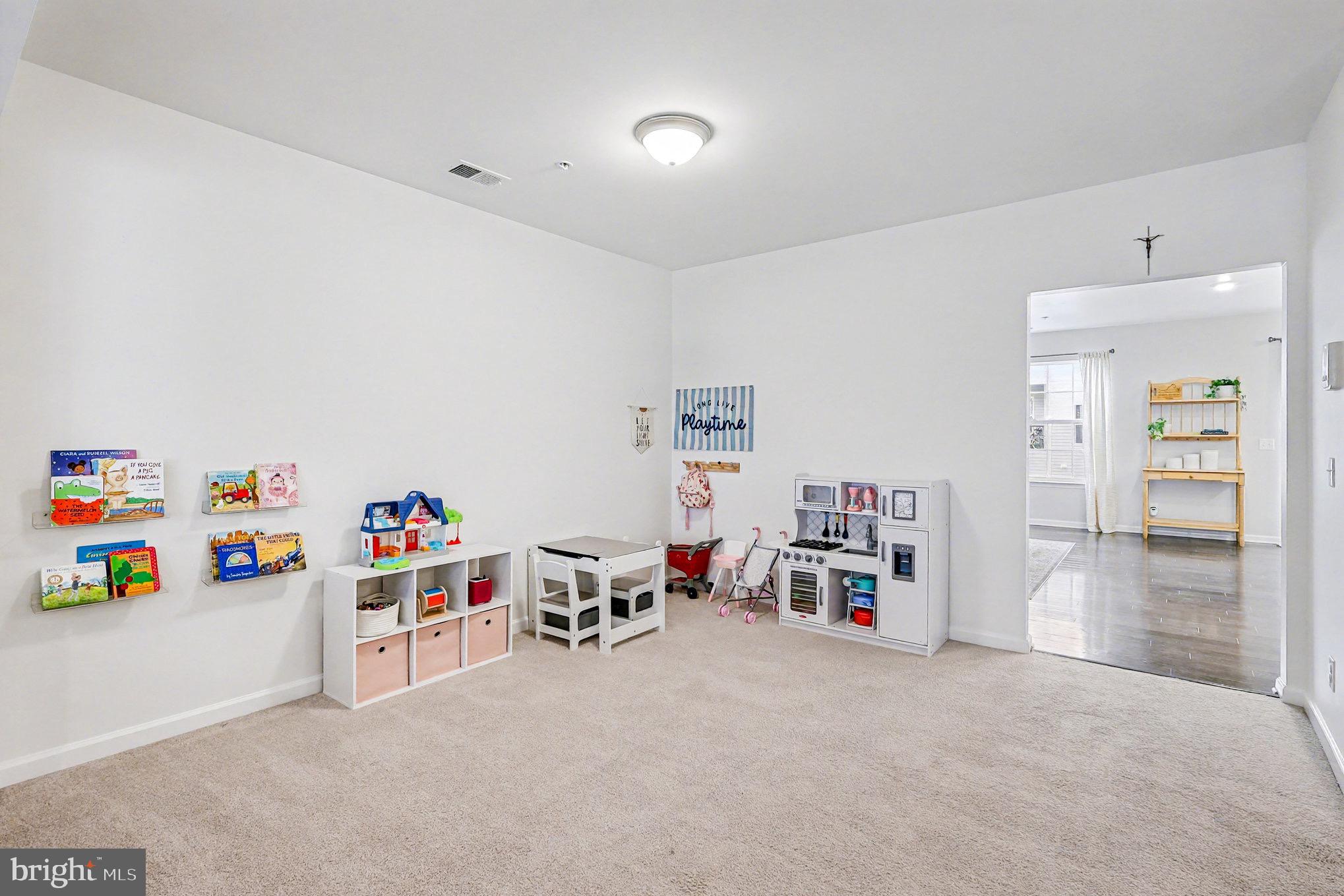 CHERRY HILL CROSSING CONDOMINIUM - Residential