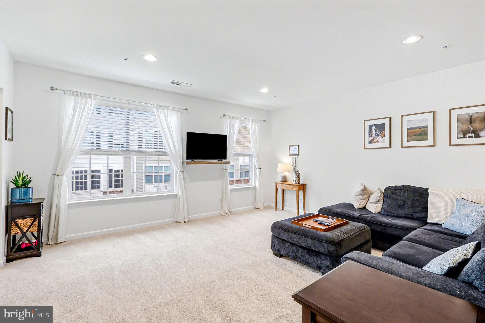 16884 PORTERS INN DRIVE