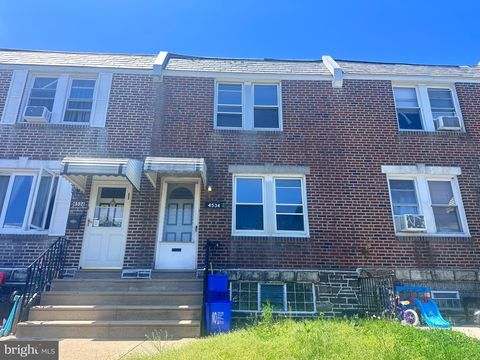 Townhouse For Sale - 4534 Oakmont Street<br/> PHILADELPHIA, PA 19136