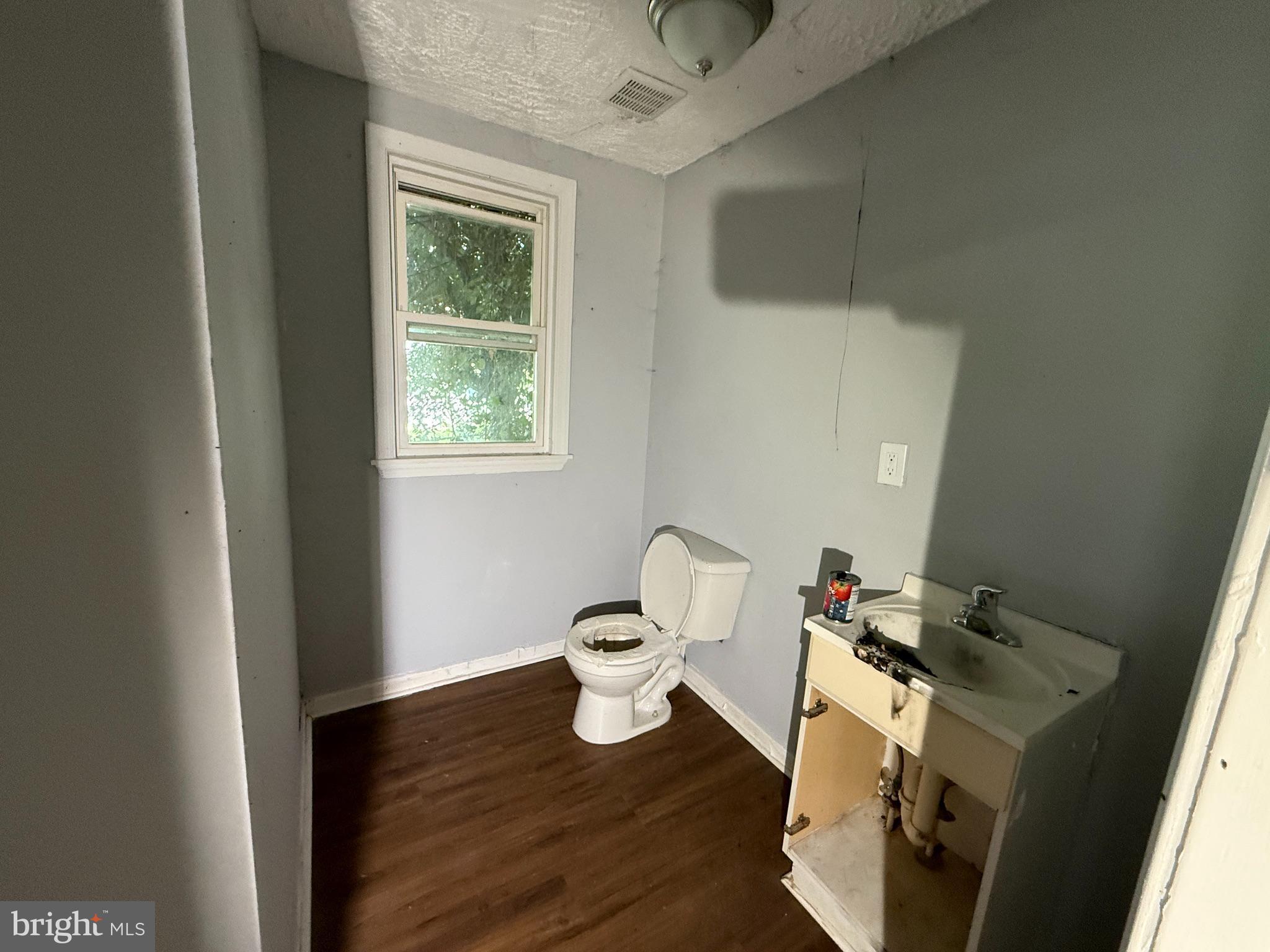 WINSTON GOVANS - Residential