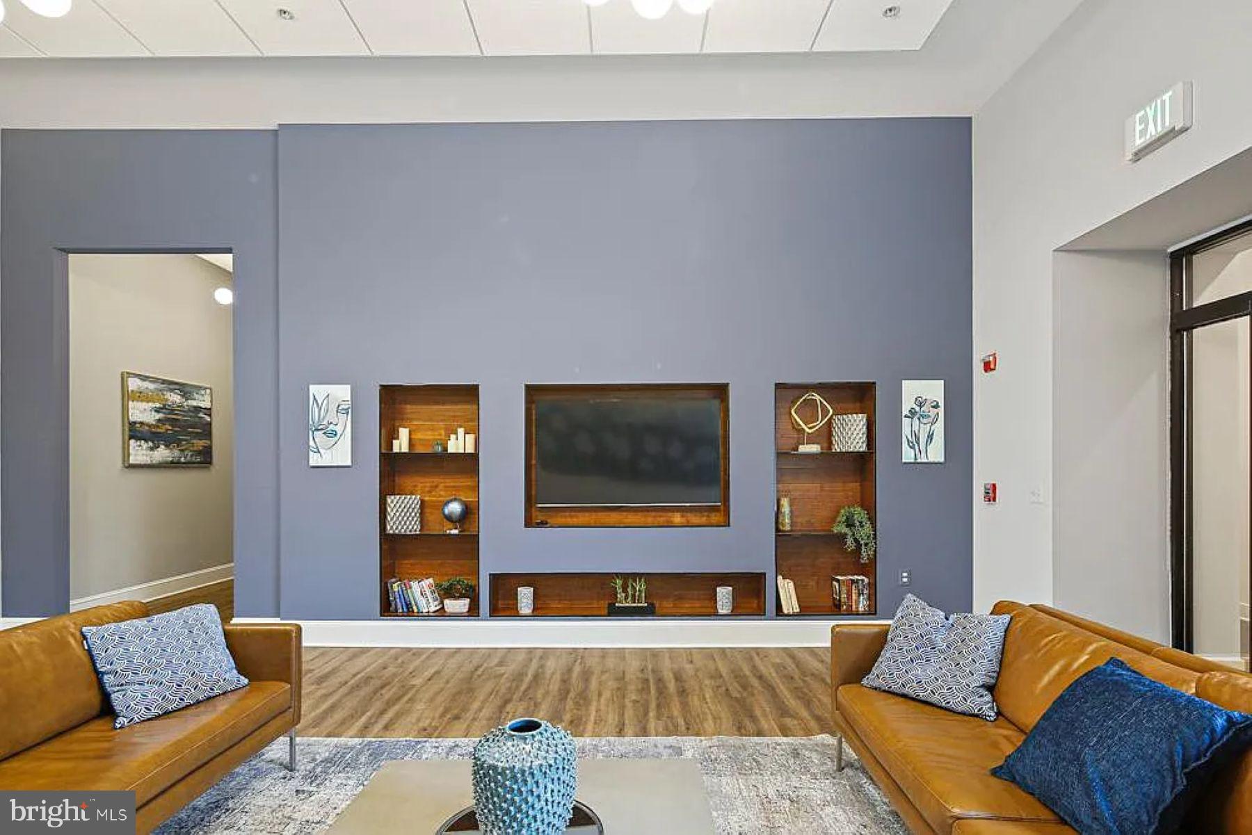 BROMO ARTS DISTRICT - Residential Lease