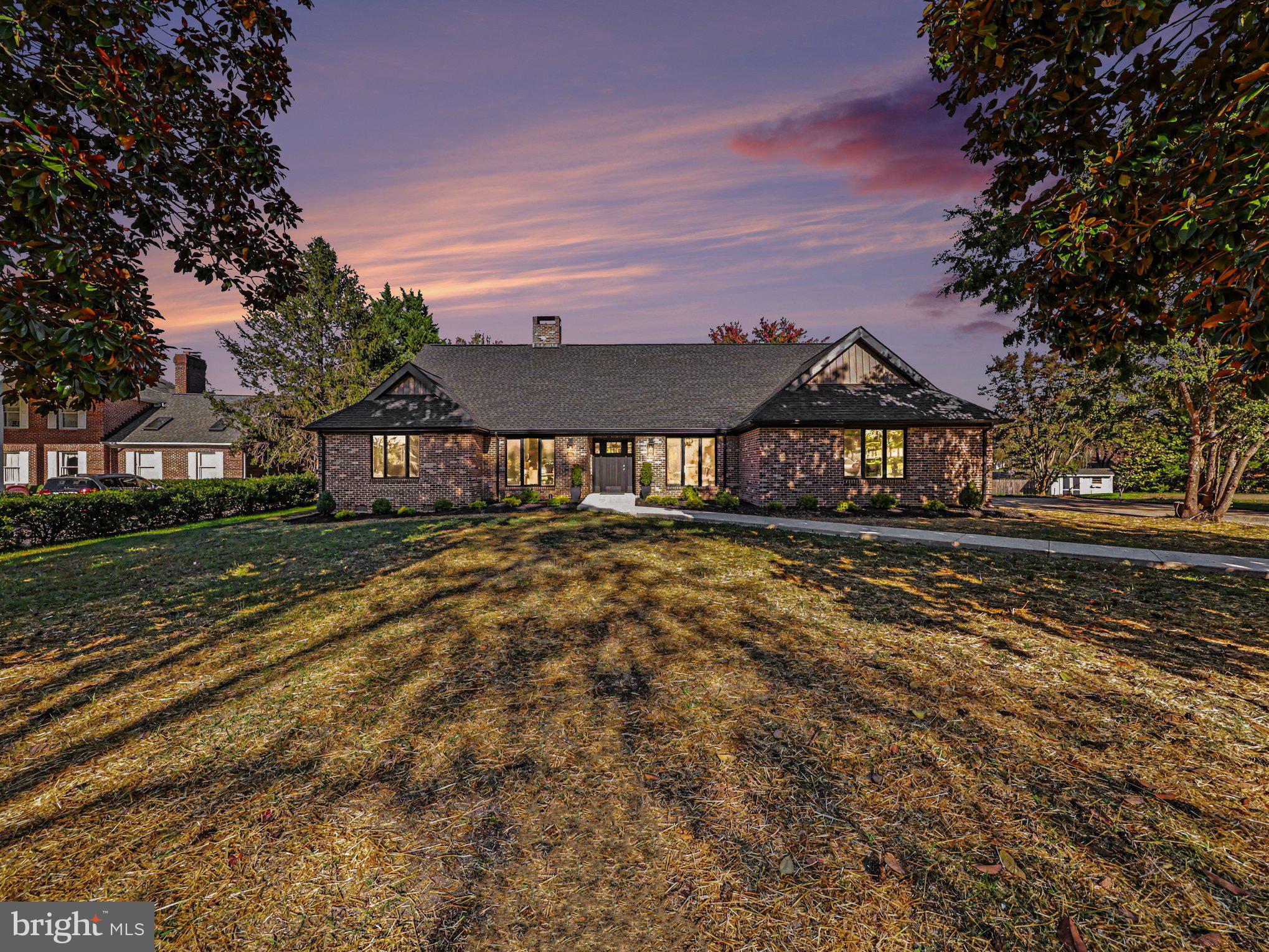 15 STEEPLECHASE ROAD