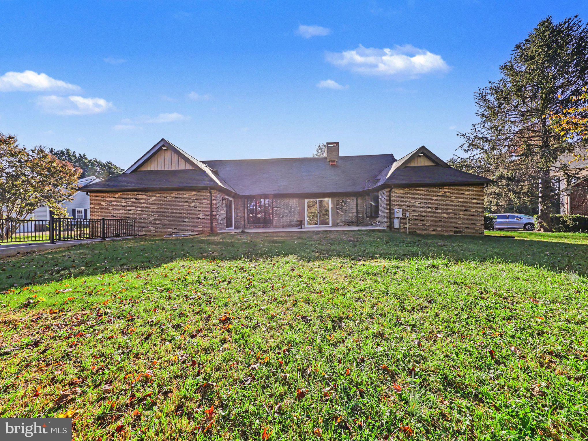 15 STEEPLECHASE ROAD