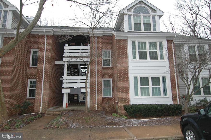 Fantastic 2 bedroom 2 bath condo with a fireplace--everything has been updated--granite counters in kitchen and baths along with cabinets and vanities -carpet-floor in kitchen-newer hot water heater-new HVAC system. Deck off  living room and kitchen .All the the pools and lakes of Reston. Close to new Silver line and walk to lake