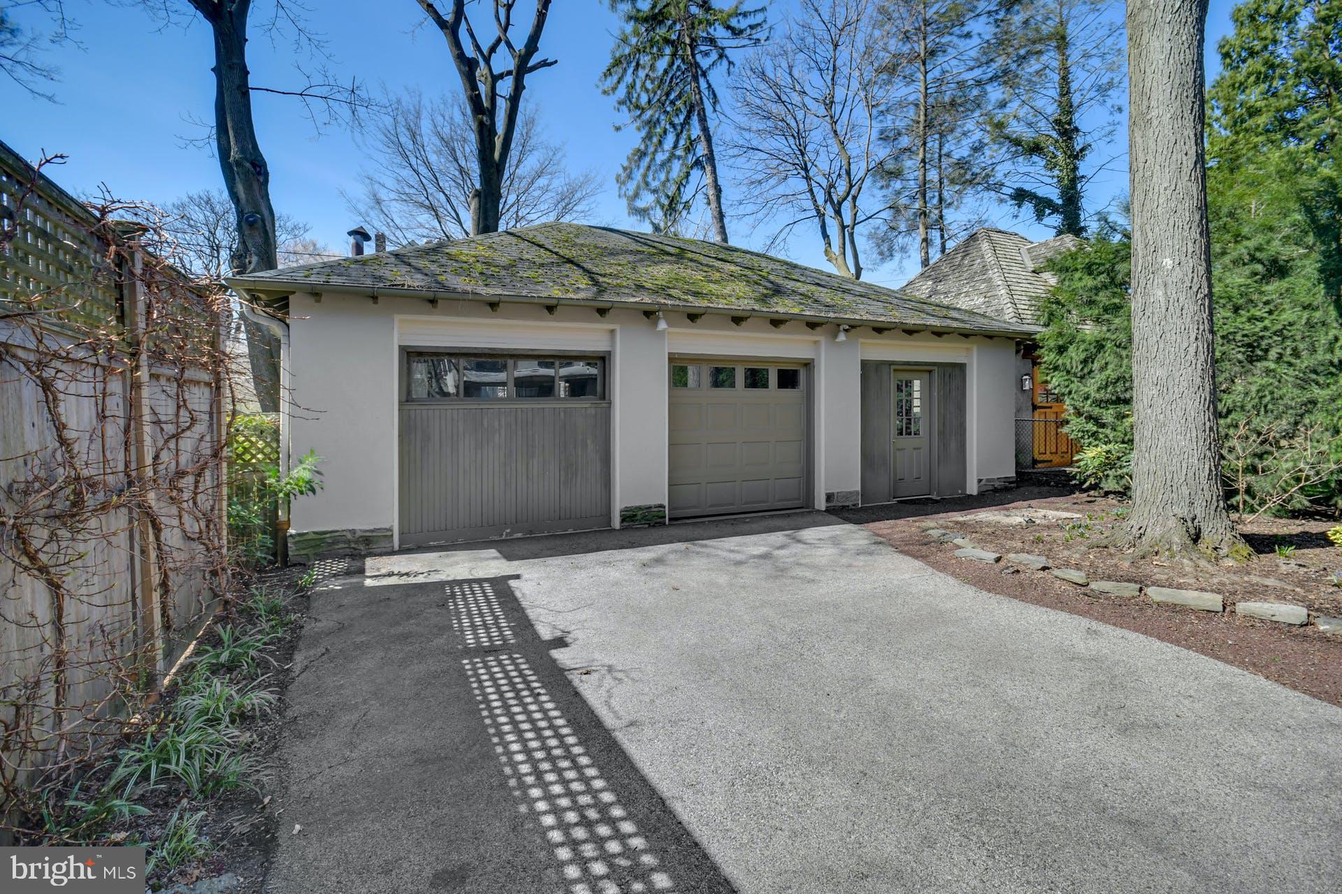 CHESTNUT HILL - Residential