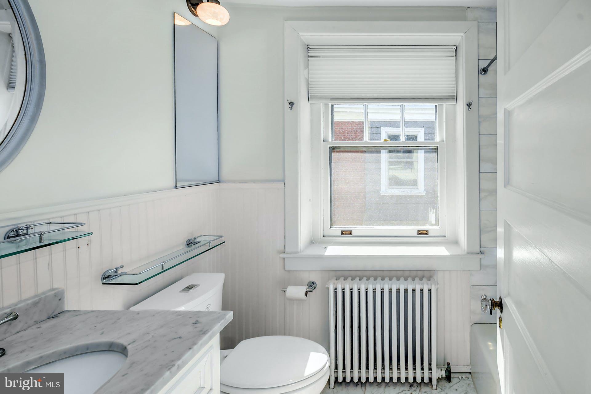 CHESTNUT HILL - Residential