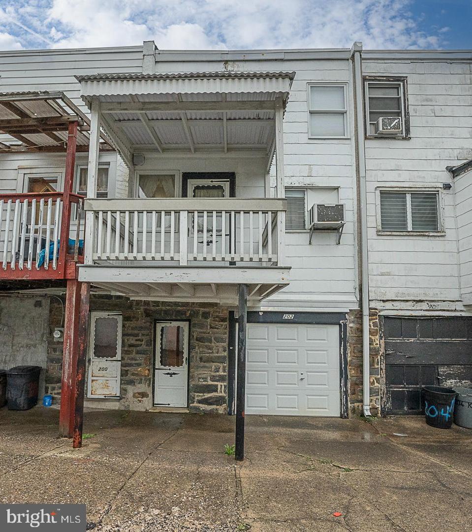 STONEHURST - Residential