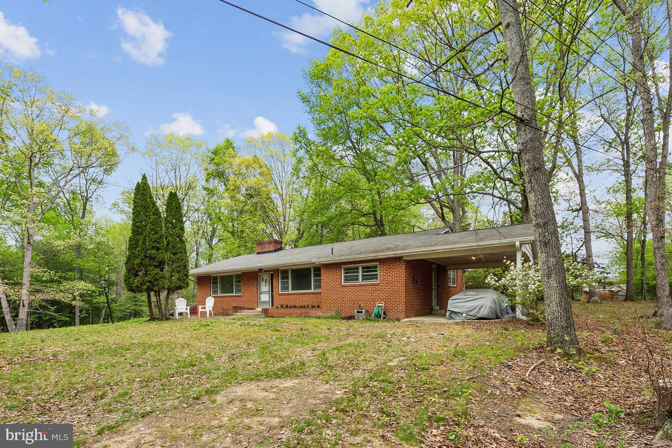 1617 ACCOKEEK ROAD W